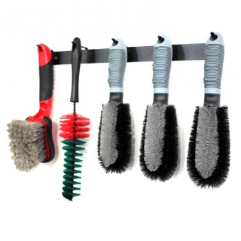 Настенная металлическая вешалка для щеток Poka Premium 40 см